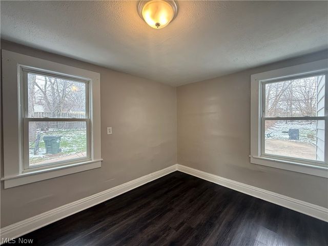 6715 Theota Avenue DOWN, Parma, OH 44129