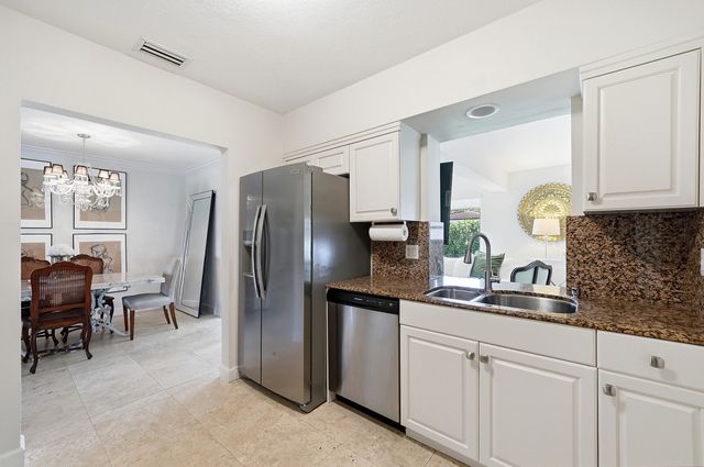 2140 NE 52nd Court, Fort Lauderdale, FL 33308