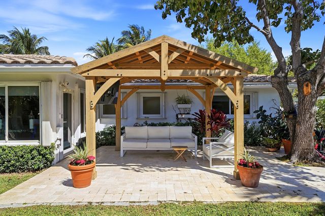 2140 NE 52nd Court, Fort Lauderdale, FL 33308