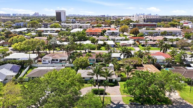 2140 NE 52nd Court, Fort Lauderdale, FL 33308