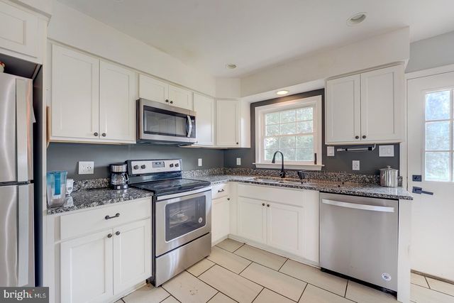 74 PHILCHRIS DR, Dover, DE 19901