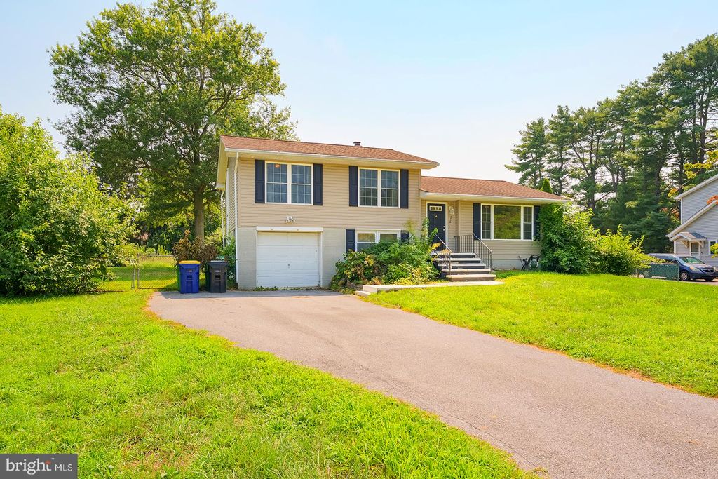 74 PHILCHRIS DR, Dover, DE 19901