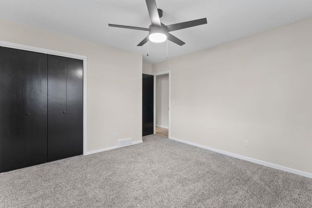 3816 Woodland Court, Davenport, IA 52807