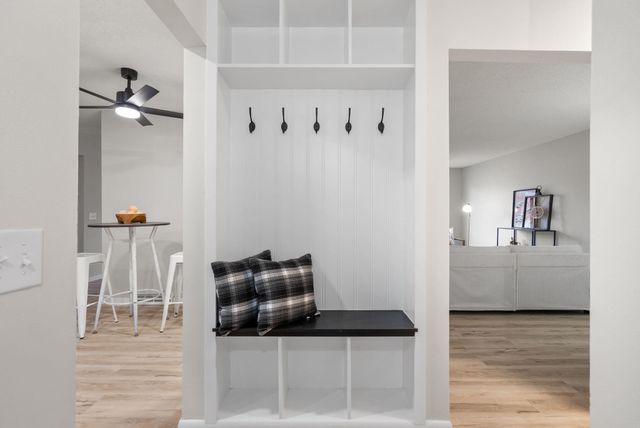 3816 Woodland Court, Davenport, IA 52807