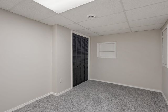 3816 Woodland Court, Davenport, IA 52807