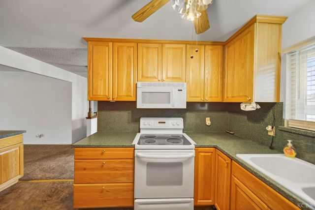 680 E Spruce Avenue, Lemoore, CA 93245