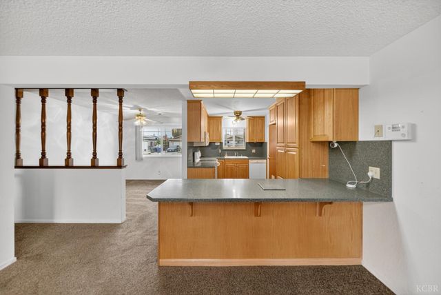 680 E Spruce Avenue, Lemoore, CA 93245