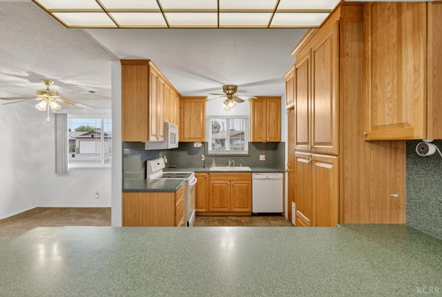 680 E Spruce Avenue, Lemoore, CA 93245