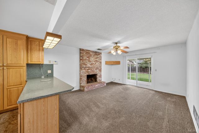 680 E Spruce Avenue, Lemoore, CA 93245
