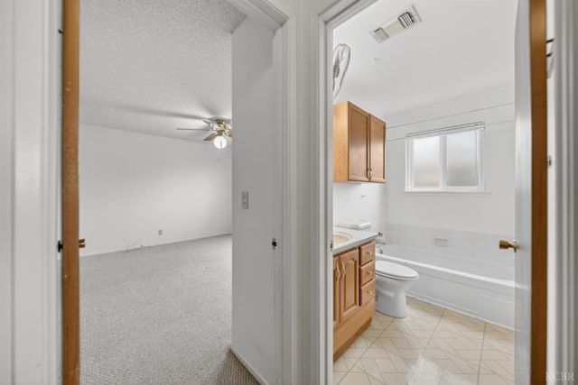 680 E Spruce Avenue, Lemoore, CA 93245