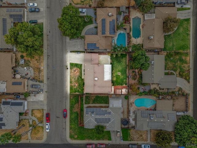 680 E Spruce Avenue, Lemoore, CA 93245