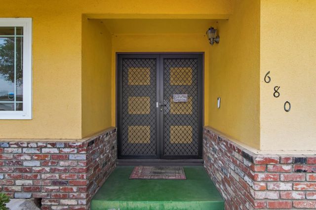 680 E Spruce Avenue, Lemoore, CA 93245