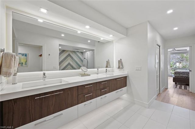 4051 Gulf Shore BLVD N # 201, Naples, FL 34103