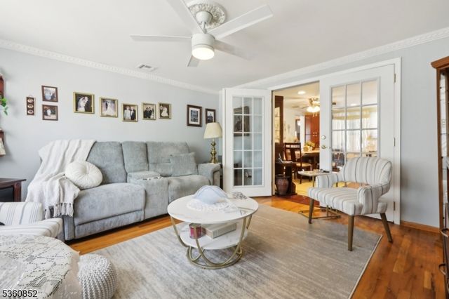 300 Wilson Ave, Lyndhurst Twp., NJ 07071