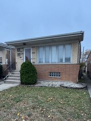 5220 S Central Avenue, Chicago, IL 60638