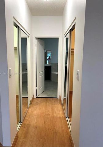 9842 NW 29th St, Doral, FL 33172