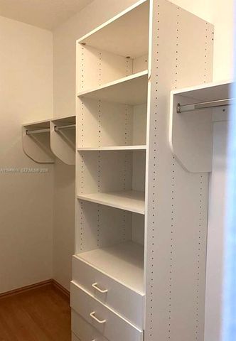 9842 NW 29th St, Doral, FL 33172