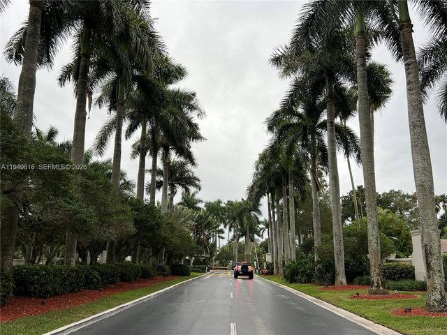 9842 NW 29th St, Doral, FL 33172