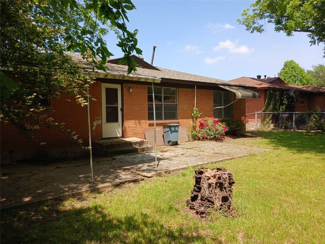 1102 11th Street, Plano, TX 75074