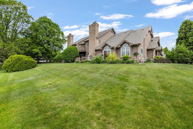 7519 W Mallory WAY, Franklin, WI 53132