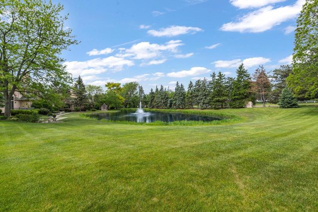 7519 W Mallory WAY, Franklin, WI 53132