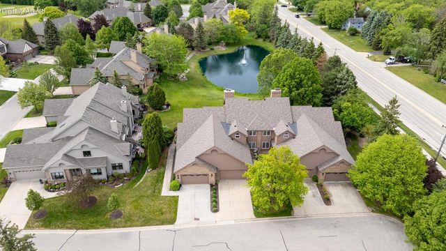7519 W Mallory WAY, Franklin, WI 53132
