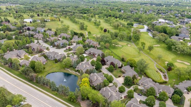 7519 W Mallory WAY, Franklin, WI 53132