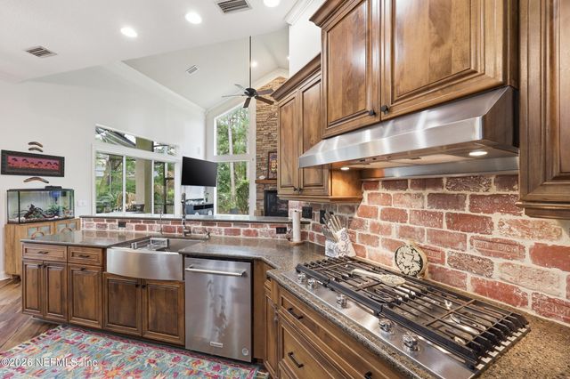 2659 COUNTRY SIDE Drive, Fleming Island, FL 32003