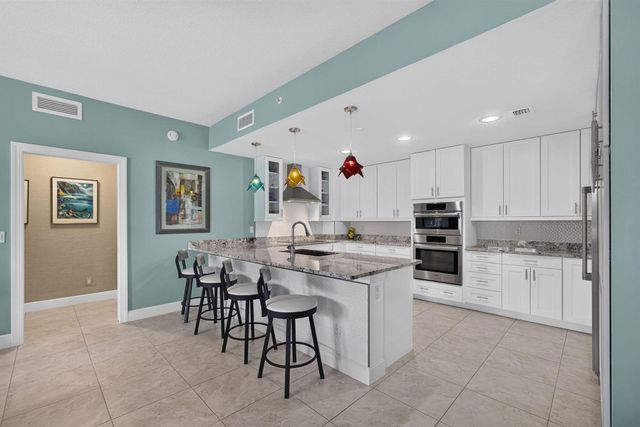 1013 BAY COLONY Drive S, Juno Beach, FL 33408