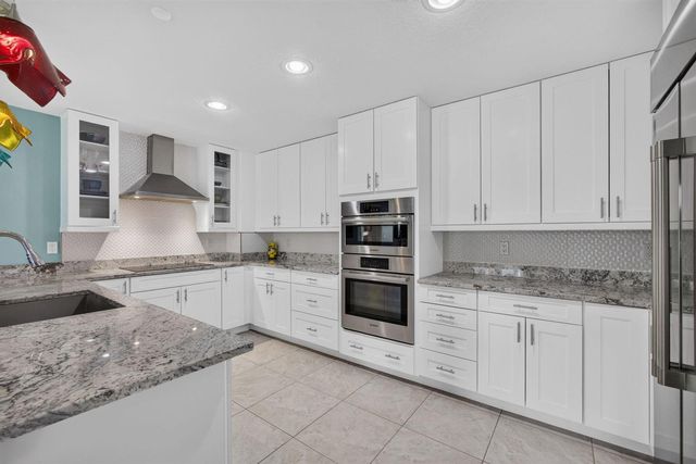 1013 BAY COLONY Drive S, Juno Beach, FL 33408