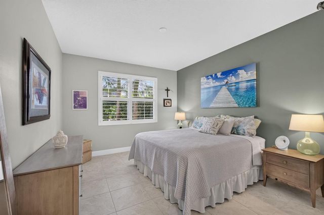 1013 BAY COLONY Drive S, Juno Beach, FL 33408