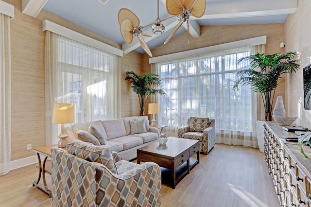 1013 BAY COLONY Drive S, Juno Beach, FL 33408