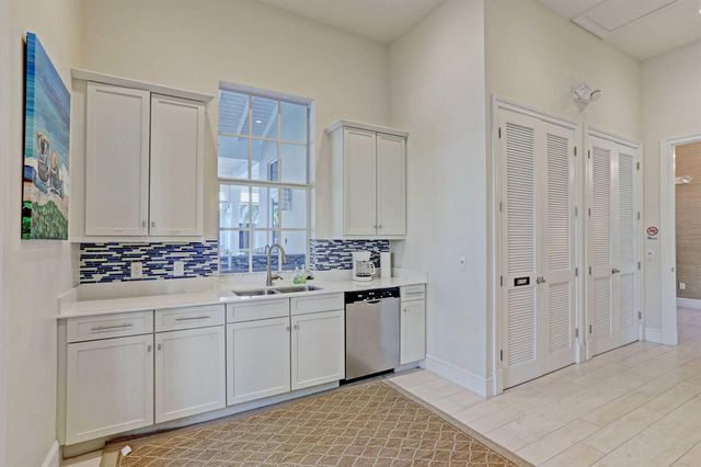 1013 BAY COLONY Drive S, Juno Beach, FL 33408