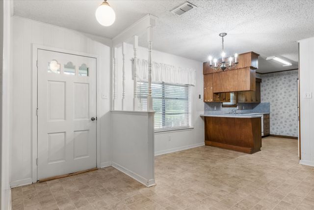 1310 Vz County Road 2135, Canton, TX 75103