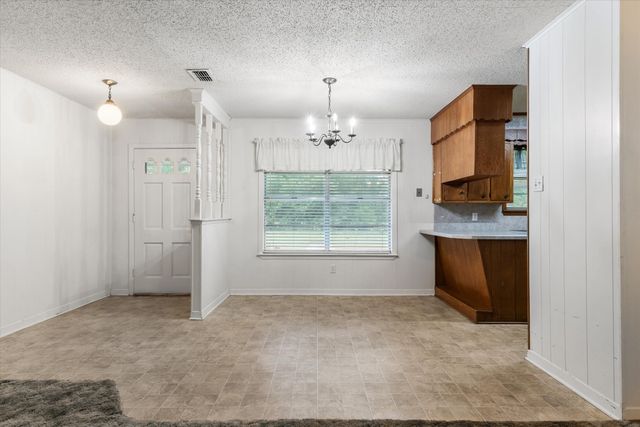 1310 Vz County Road 2135, Canton, TX 75103