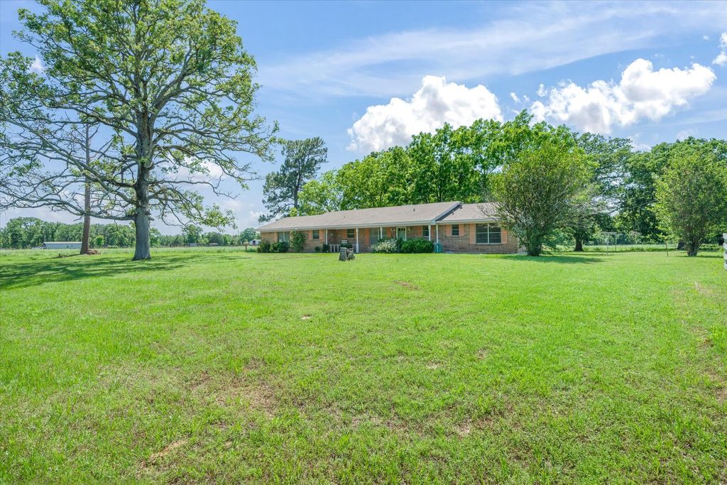 1310 Vz County Road 2135, Canton, TX 75103