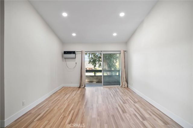 21801 Roscoe Boulevard 206, Canoga Park, CA 91304