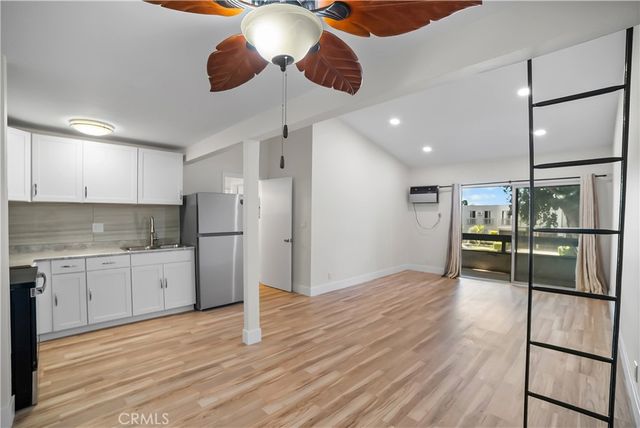 21801 Roscoe Boulevard 206, Canoga Park, CA 91304