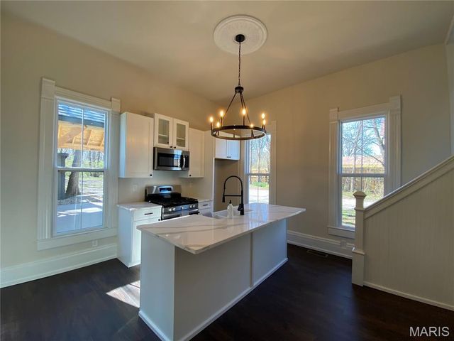 145 Ellis Avenue, Troy, MO 63379