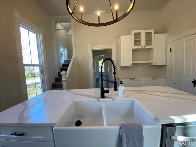 145 Ellis Avenue, Troy, MO 63379