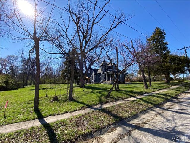 145 Ellis Avenue, Troy, MO 63379