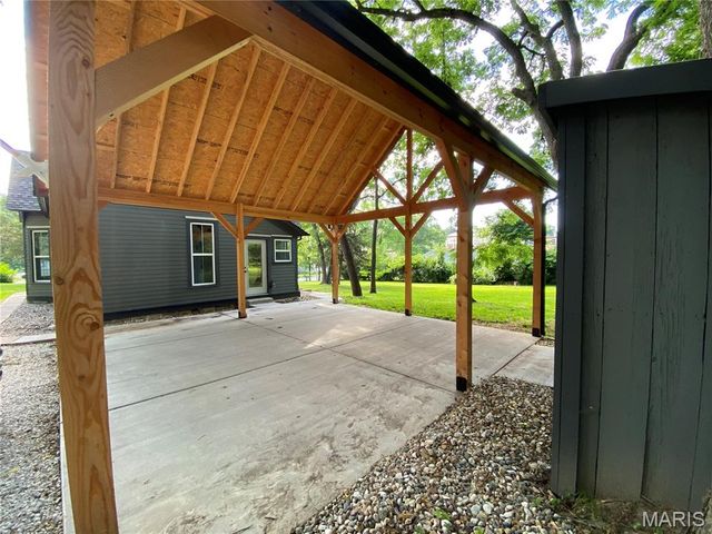 145 Ellis Avenue, Troy, MO 63379