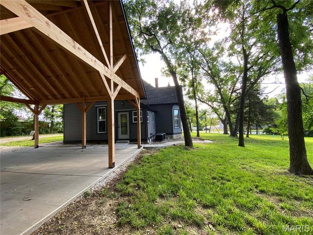 145 Ellis Avenue, Troy, MO 63379