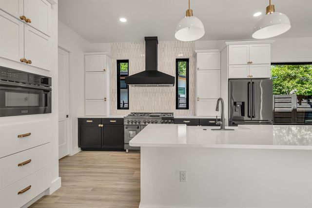 6905 Daugherty ST, Austin, TX 78757