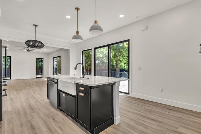 6905 Daugherty ST, Austin, TX 78757