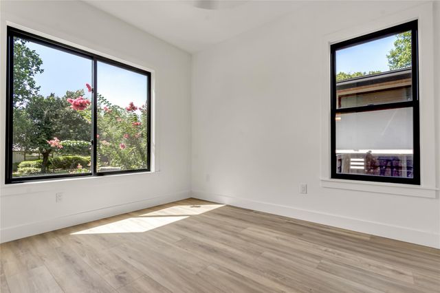 6905 Daugherty ST, Austin, TX 78757