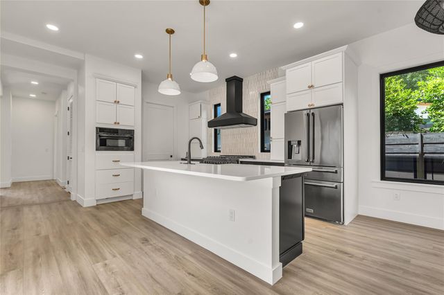6905 Daugherty ST, Austin, TX 78757