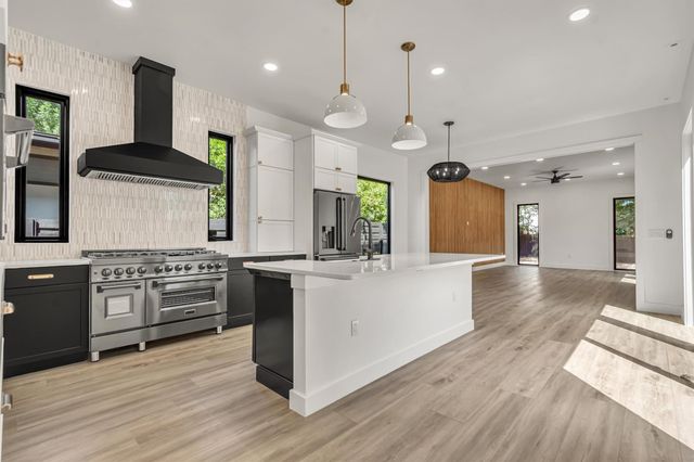 6905 Daugherty ST, Austin, TX 78757