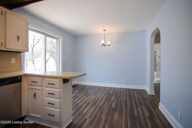 4625 Cliff Ave, Louisville, KY 40215