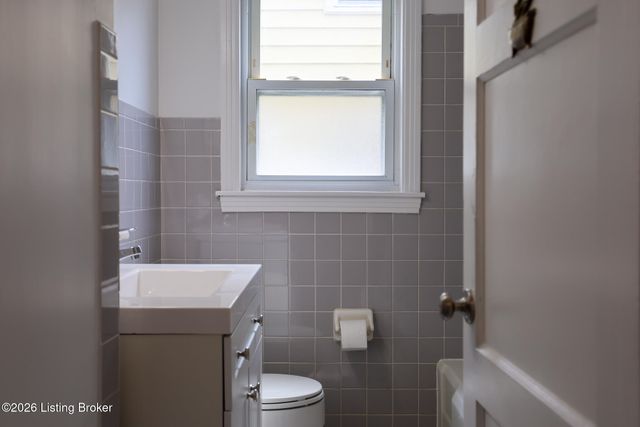 4625 Cliff Ave, Louisville, KY 40215